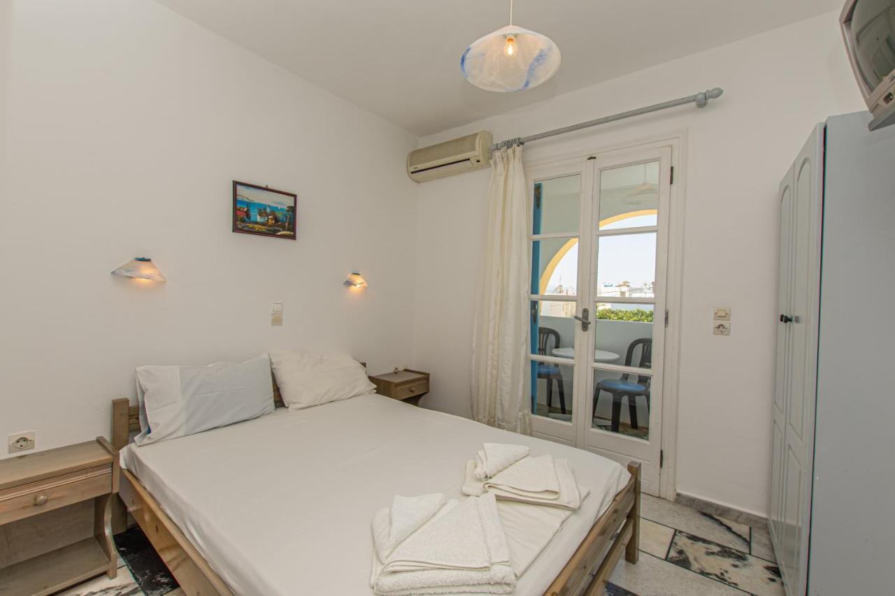 Villa Polemis Agia Anna  Exteriör bild