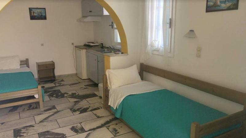 Villa Polemis Agia Anna  Exteriör bild